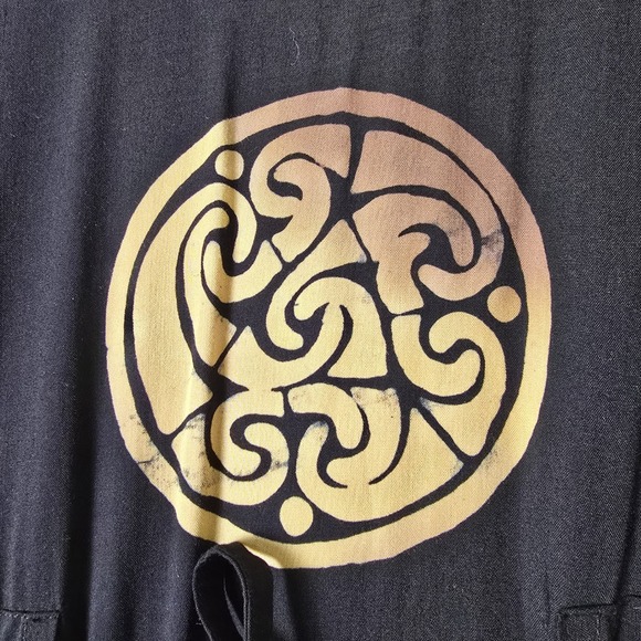 Smithsonian Batik Dress Womens Medium Short Sleeve Black Medallion Pattern - Picture 4 of 10